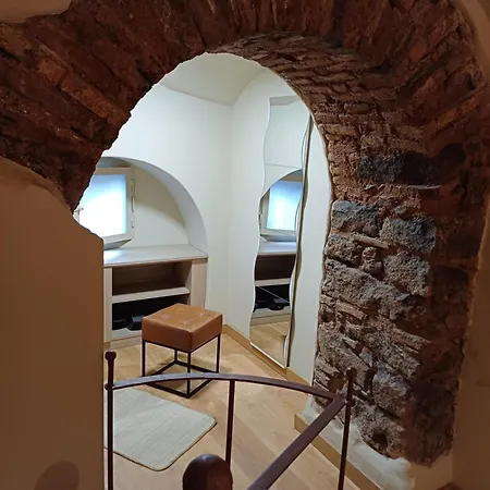 Vecchio Borgo House Tatil Evi